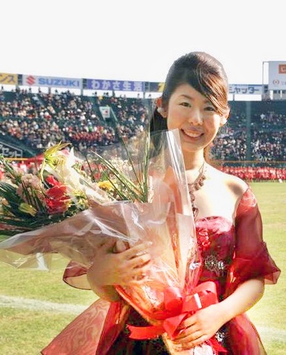 アメリカンフットボール試合前に国歌